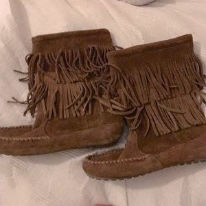 Minnetonka Shag Boots. Size 7.5